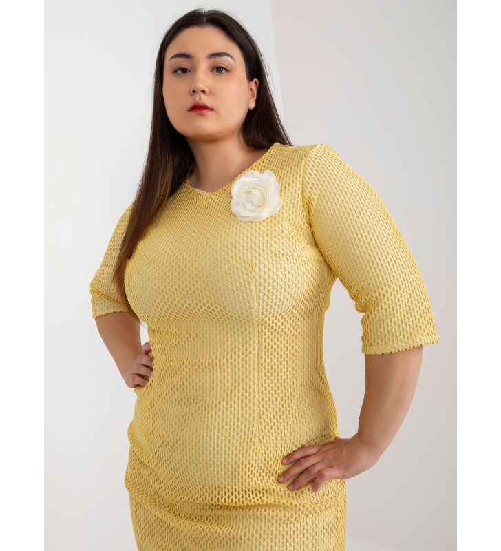 Sukienka plus size LK-SK-506721.69 ciemny żółty