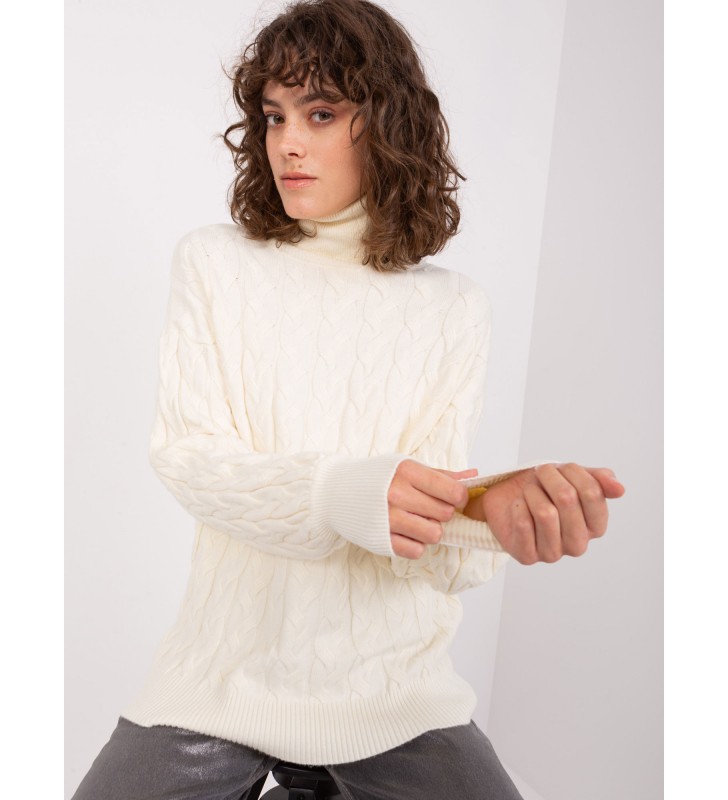 Sweter z golfem AT-SW-2348.07 ecru