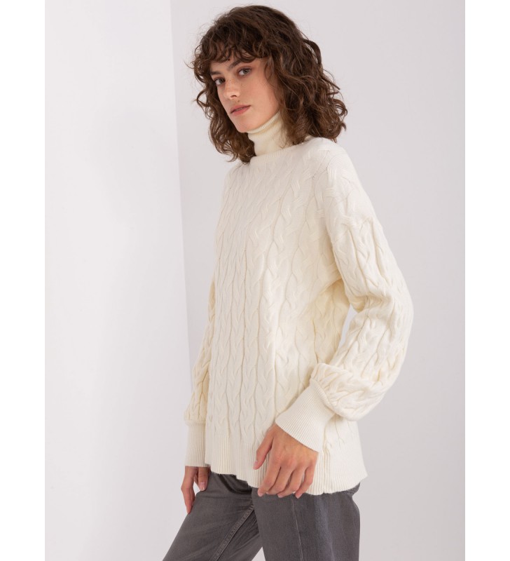 Sweter z golfem AT-SW-2348.07 ecru