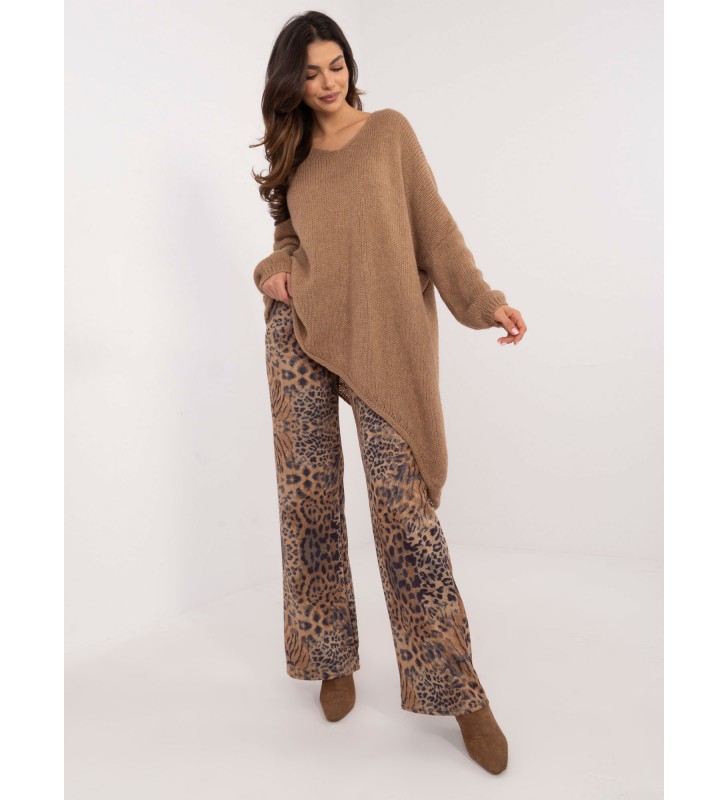 Sweter asymetryczny TW-SW-BI-1925.85 camelowy